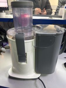 Б/в Соковитискач Kenwood je720 01-200890786