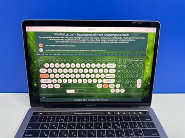 Б/в Ноутбук Apple a1706 macbook pro 13,3" core i5 3.1ghz /ram 16gb /ssd 256/ gpu intel iris plus 650 1536mb 01-200891966