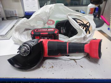 Б/в Кутова шліфмашина Stark cag 1800 1акб 4ah зп 01-200897455