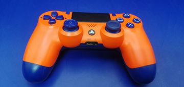 Б/в Геймпад Sony dualshock 4 01-200910319