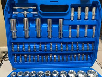 Б/у Набір автоінструментів New Tools 94 шт 16-000275410