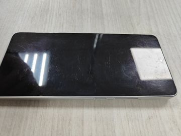 Б/в Мобільний телефон Xiaomi poco x6 pro 5g 12/512gb 01-200922950