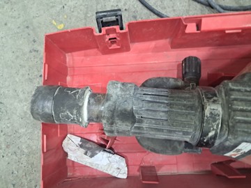 Б/у Отбойный молоток Hilti te 905-avr 01-200937199