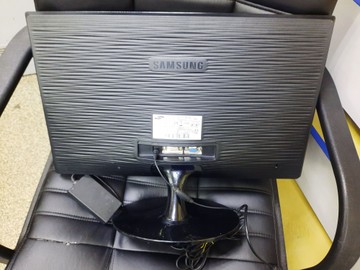 Б/в Монітор Samsung ls22b300 01-200982280