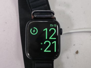 Б/в Смарт-годинник Apple watch series 9 gps 45mm aluminum case 01-201003363