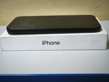 Б/в Мобільний телефон Apple iphone 16 pro max 256gb 01-201022698