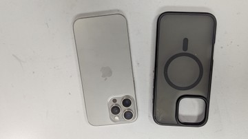 Б/в Мобільний телефон Apple iphone 16 pro max 256gb 01-201012263