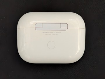 Б/в Навушники Apple airpods pro 2nd generation with magsafe charging case usb-c 01-201063669