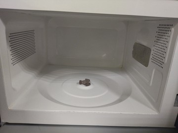 Б/в Мікрохвильова піч Whirlpool mwp 101 b 01-201075872