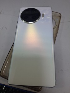 Б/в Мобільний телефон Tecno spark 20 pro+ 8/256gb 01-201101656