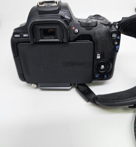 Б/в Фотоапарат Canon eos 250d kit 18-55mm ef-s is stm 01-201040992