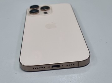 Б/в Мобільний телефон Apple iphone 16 pro max 1tb 01-201147353