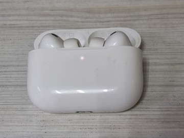 Б/в Навушники Apple airpods pro 3 01-201150461