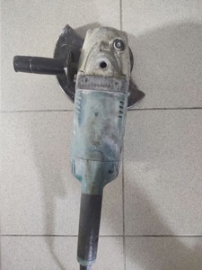 Б/в Кутова шліфмашина Makita ga9020 01-201151136