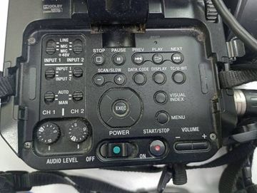 01-200411368: Sony nex-fs100