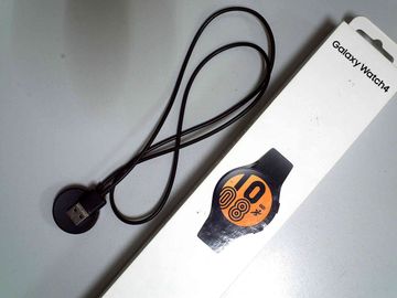 01-200628035: Samsung galaxy watch4 44mm lte