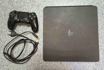 01-200761356: Sony playstation 4 slim 1tb