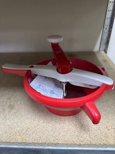 01-200779181: Tupperware ts food mill