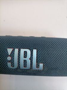 01-200789510: Jbl flip 6