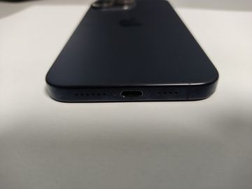 Б/в Мобільний телефон Apple iphone 15 pro max 512gb 01-200792539