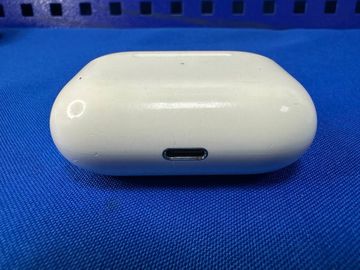 01-200797687: Apple airpods pro