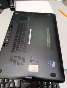 Б/в Ноутбук Dell 12/core i5 6300u ddr3/8gb ddr3/ssd 120 gb/*інтегрована 01-200811610