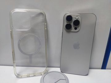 Б/в Мобільний телефон Apple iphone 16 pro max 256gb 01-200819051