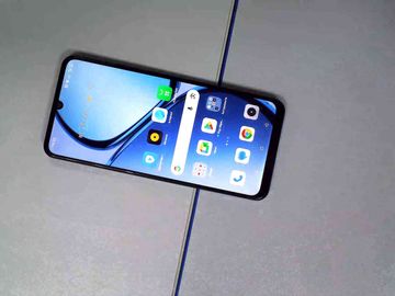 Б/в Мобільний телефон Realme c63 6/128gb 01-200829265