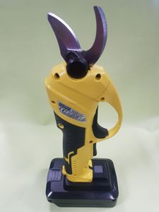 Б/в Секатор акумуляторний Karcher tlo 2-18 + 1акб 5ah + зп 01-200834723