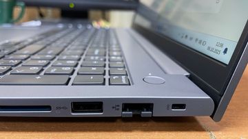 Lenovo 15/core ultra 5 125u s1 ddr5/16gb ddr5/hdd *відсутній/ssd 512 gb/*інтегрована