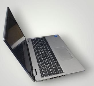 Б/в Ноутбук Dell latitude 5540 01-200623410