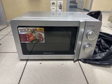 Б/у Микроволновая печь Grunhelm 20mx711-g 01-200864857