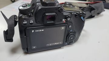 Б/в Фотоапарат Canon eos 80d / efs 18-135mm 01-200789742