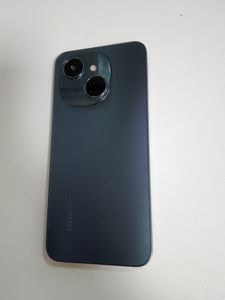 Б/в Мобільний телефон Tecno spark go 1 kl4 4/128gb 01-200878193