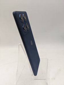 Б/в Мобільний телефон Motorola moto edge 60 12/256gb 01-200862856