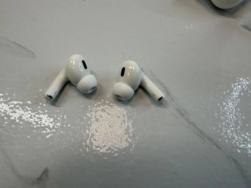 Б/в Навушники Apple airpods pro 2nd generation with magsafe charging case usb-c 01-200893140