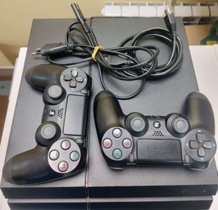 Б/у Игровая приставка Sony playstation 4 1tb 01-200903834