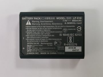 Б/у Фотоаппарат Canon eos 2000d / ef-s 18-55mm f/3.5-5.6 is ii 01-200907855