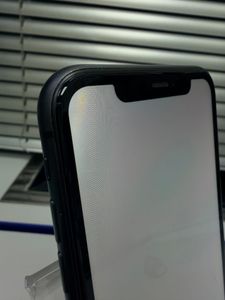 Б/в Мобільний телефон Apple iphone 11 64gb 01-200907543