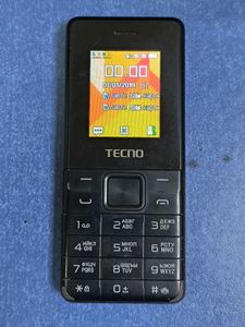 Б/в Мобільний телефон Tecno t301 01-200912527