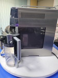 Б/в Кавоварка Delonghi esam 6700 01-200901156