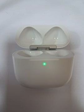 Б/у Наушники Apple airpods 4 with active noise cancellation 01-200922648