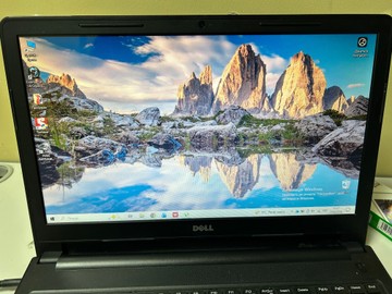 Б/в Ноутбук Dell 16/core i5 7200u ddr3/8gb ddr3/hdd *відсутній/ssd 240 gb/radeon r5 m430 01-200928516