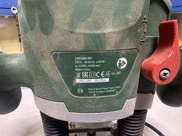Б/в Фрезер Bosch pof 1200 ae 01-200946703