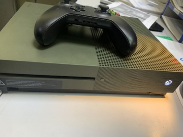 Б/в Ігрова приставка Microsoft xbox one s 1tb 01-200843261
