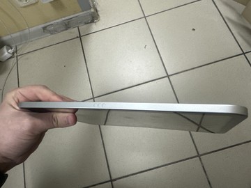 Б/в Планшет Apple ipad 10.9 2022 wi-fi 64gb 01-200972616