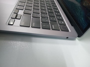Б/в Ноутбук Apple macbook air 13,6" m2 2022 01-200974059