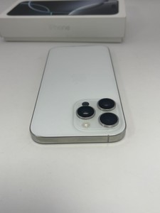 Б/в Мобільний телефон Apple iphone 16 pro max 512gb esim 01-200973417