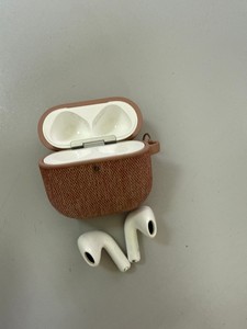 Б/в Навушники Apple airpods 4 01-201013551