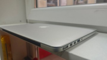 Б/в Ноутбук Apple macbook pro a1502 13,3"/ core i5 2,6ghz/ ram8gb/ ssd256gb/retina/intel iris 01-201091597